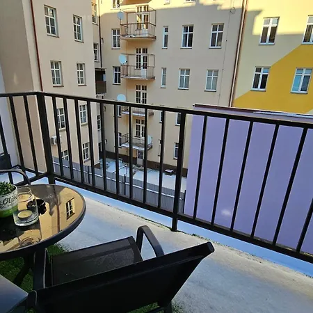 Silver 313 Apartment *