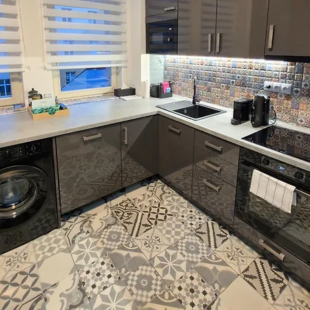Apartment Silver 313 *